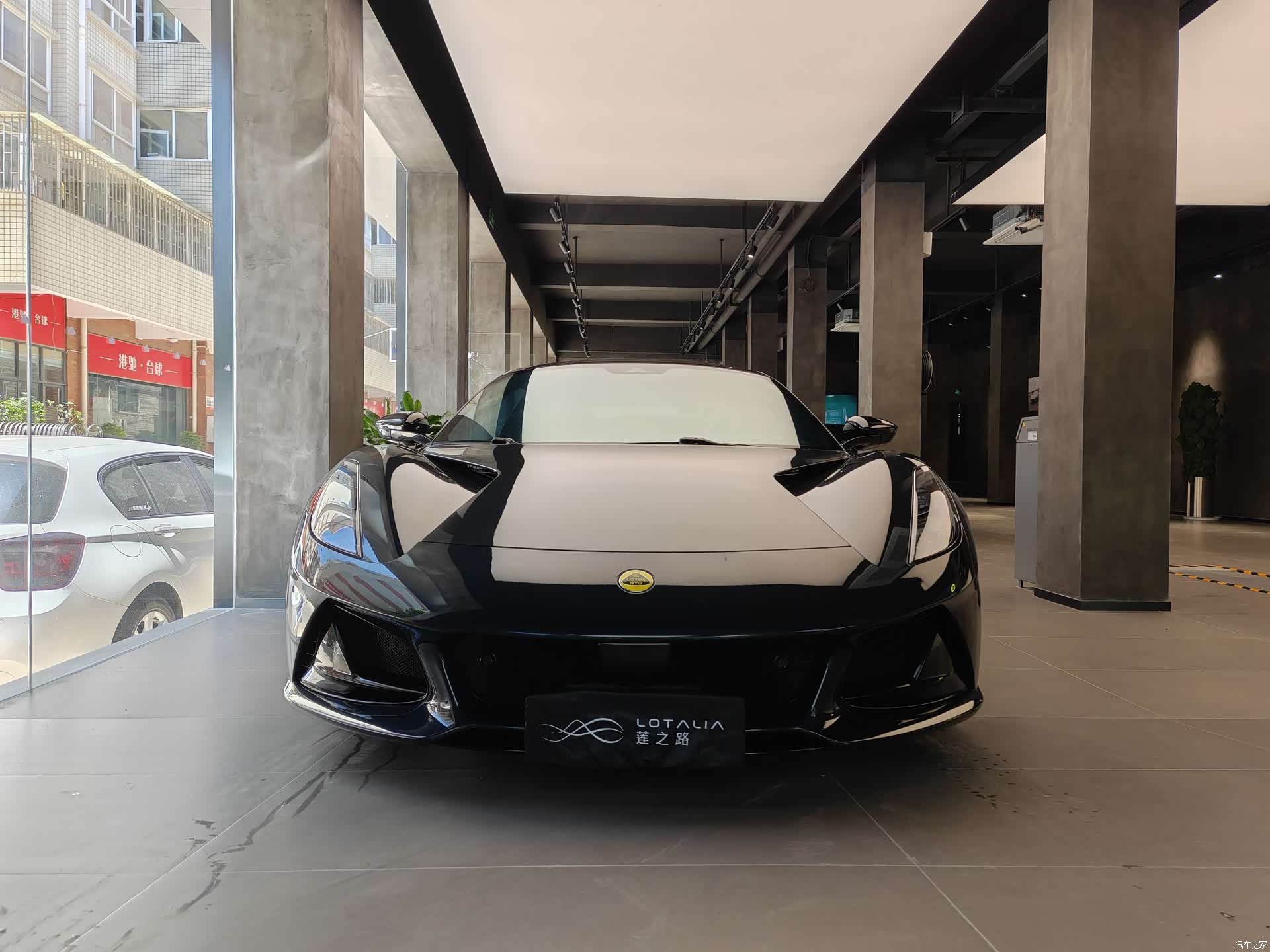 Lotus EMIRA, 2024 9