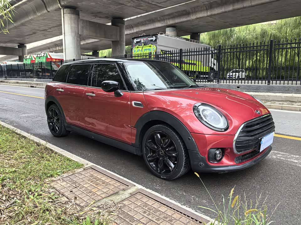 MINI CLUBMAN