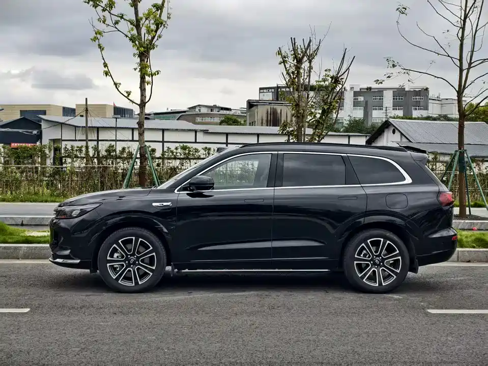 AITO Ask the world M7