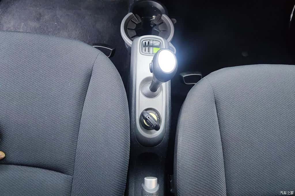 Smart Fortwo, 2015 16