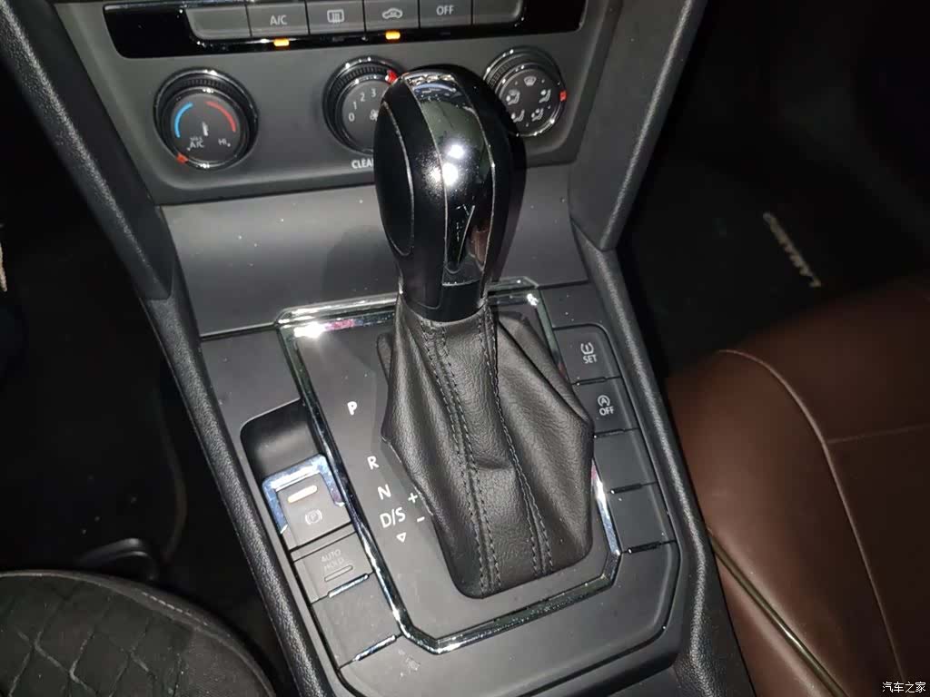 Volkswagen Lamando, 2020 7