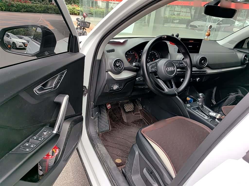 Audi Q2L, 2020 16