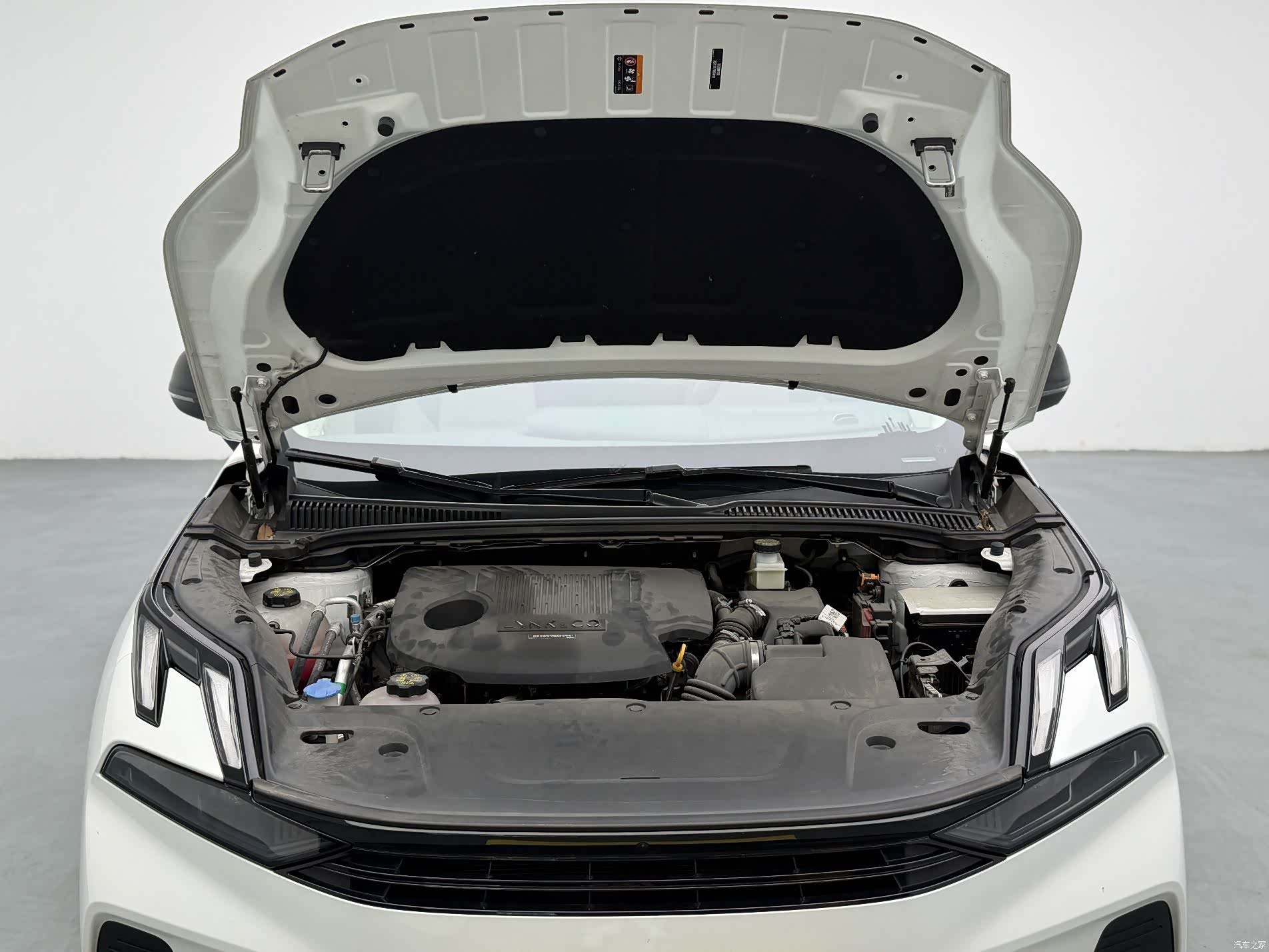Lynk & Co 02, 2024 12