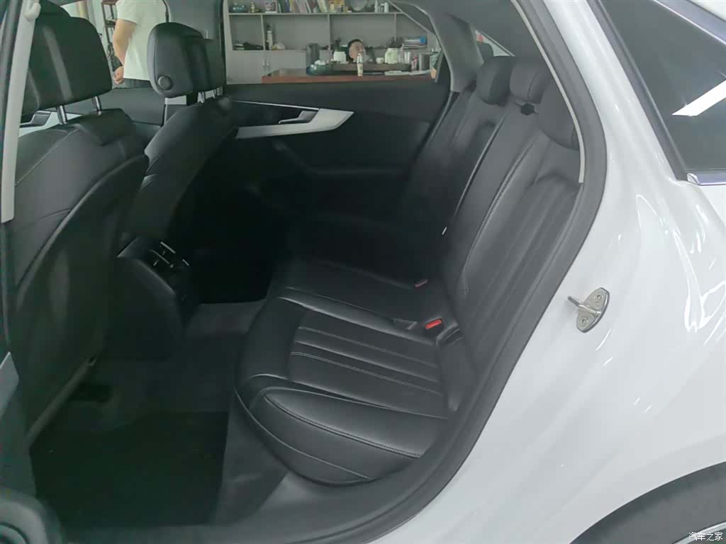 Audi A4L, 2023 17