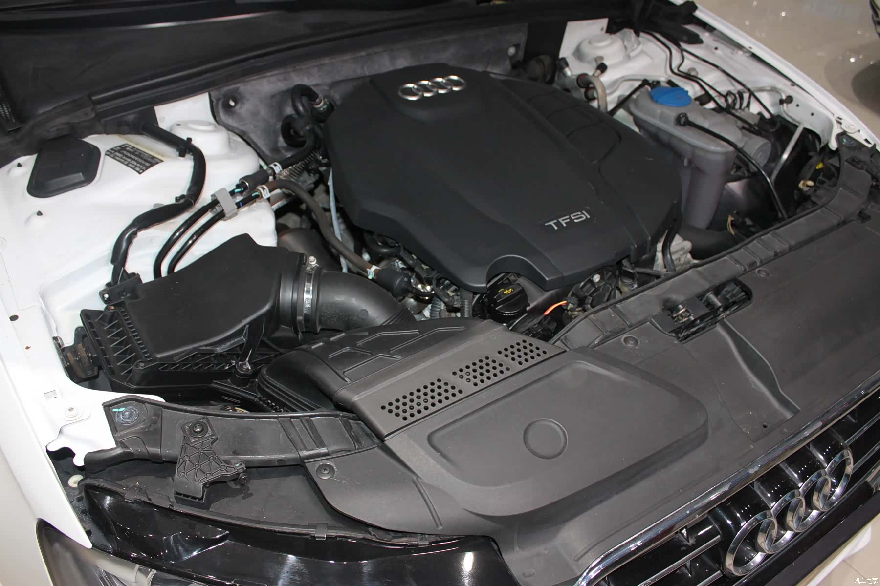 Audi A4L, 2016 8