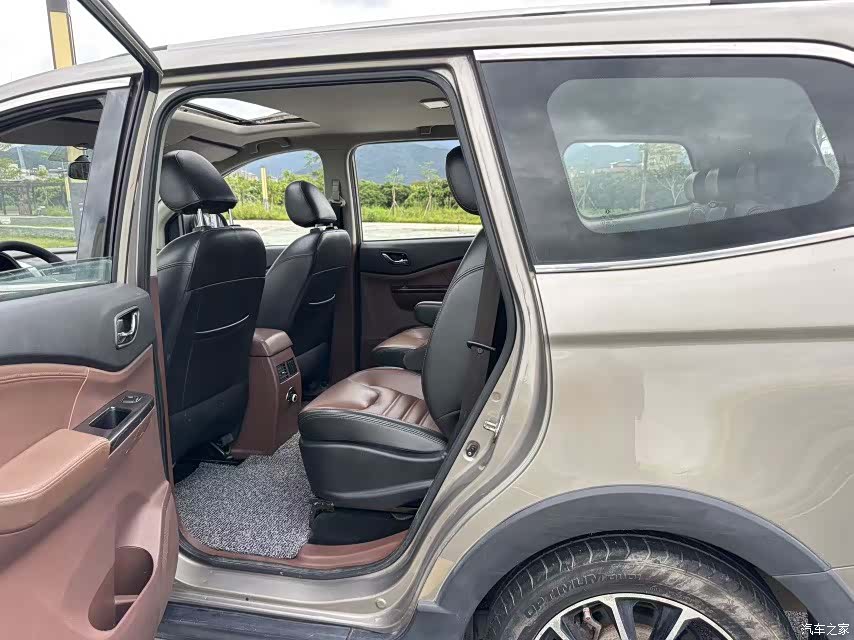 DongFeng SX6, 2017 25
