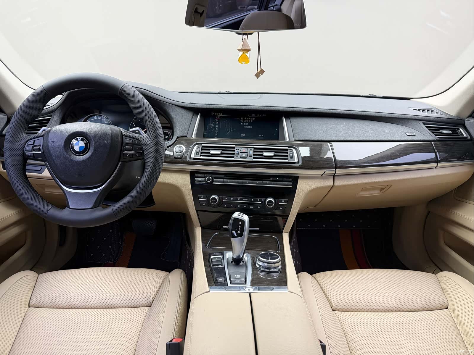 BMW 7 Series, 2013 6