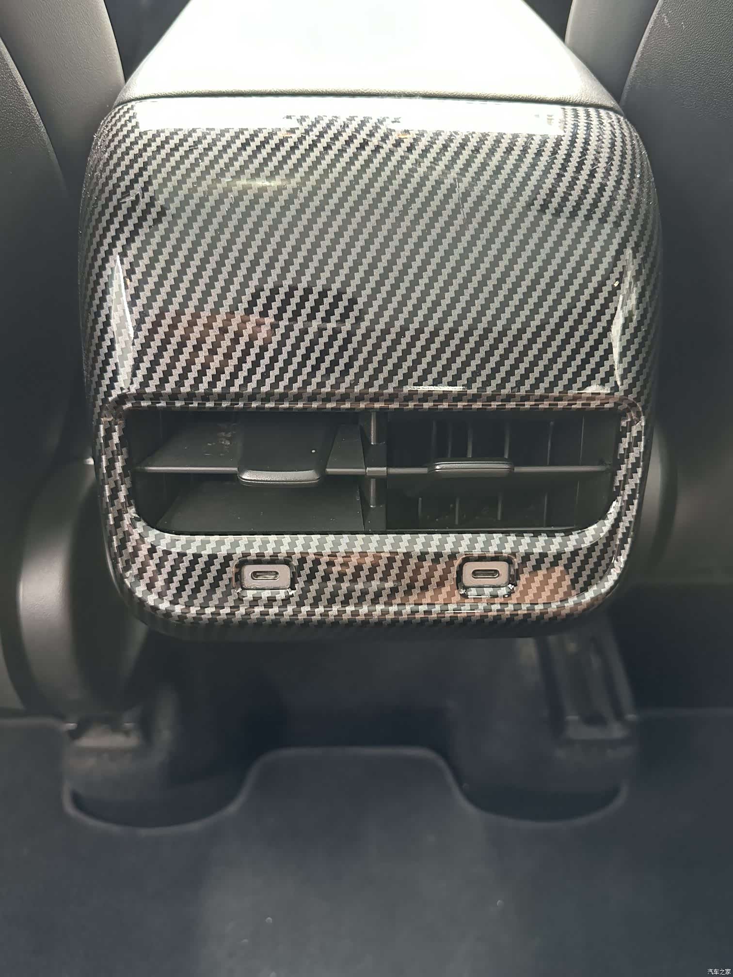 Tesla Model Y, 2021 14