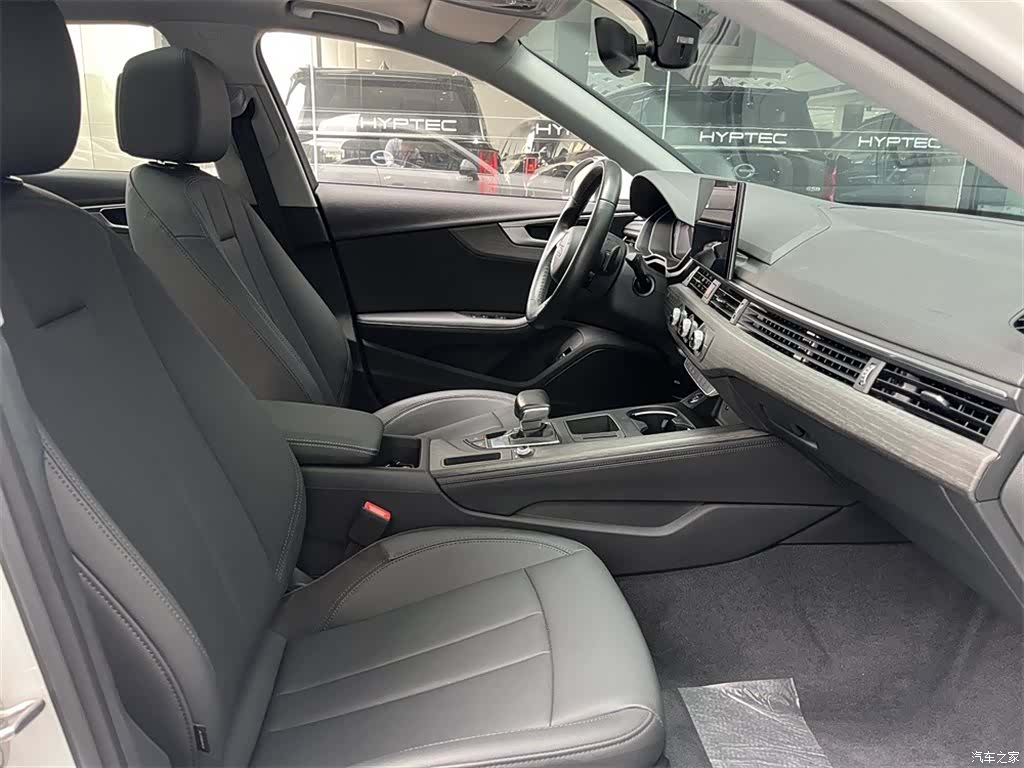 Audi A4L, 2022 11