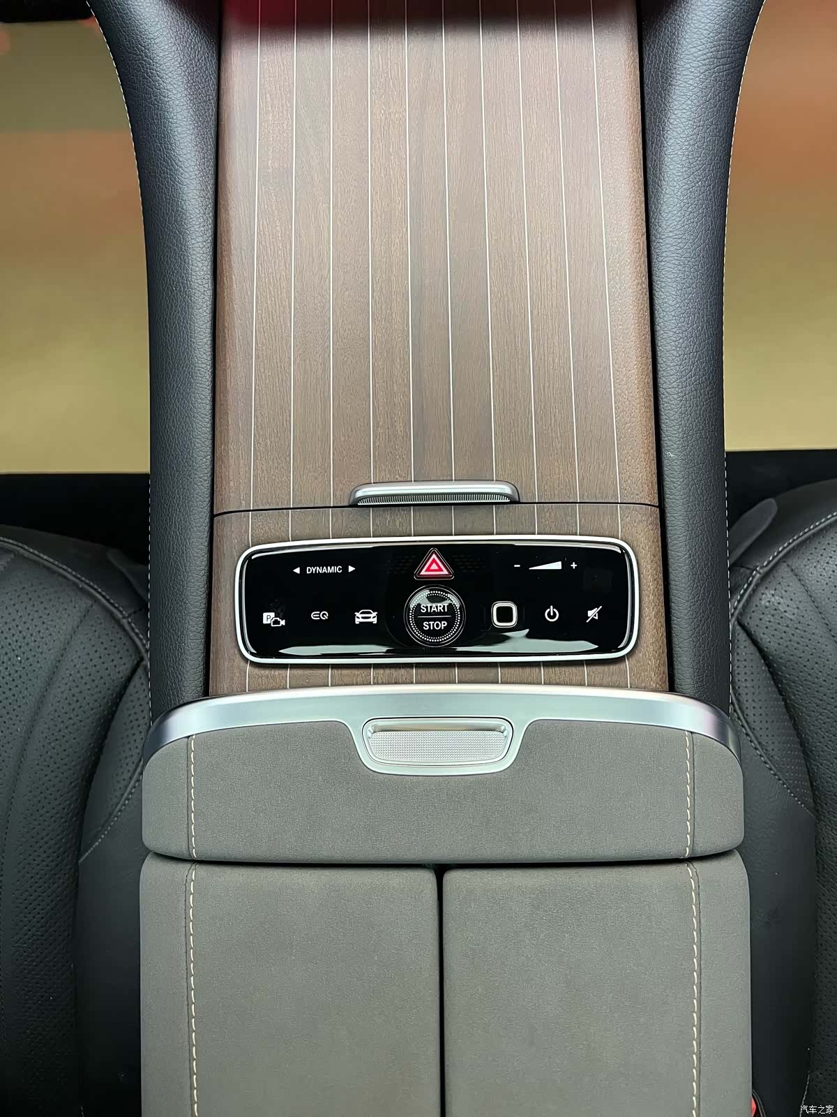 Mercedes-Benz EQS, 2025 15