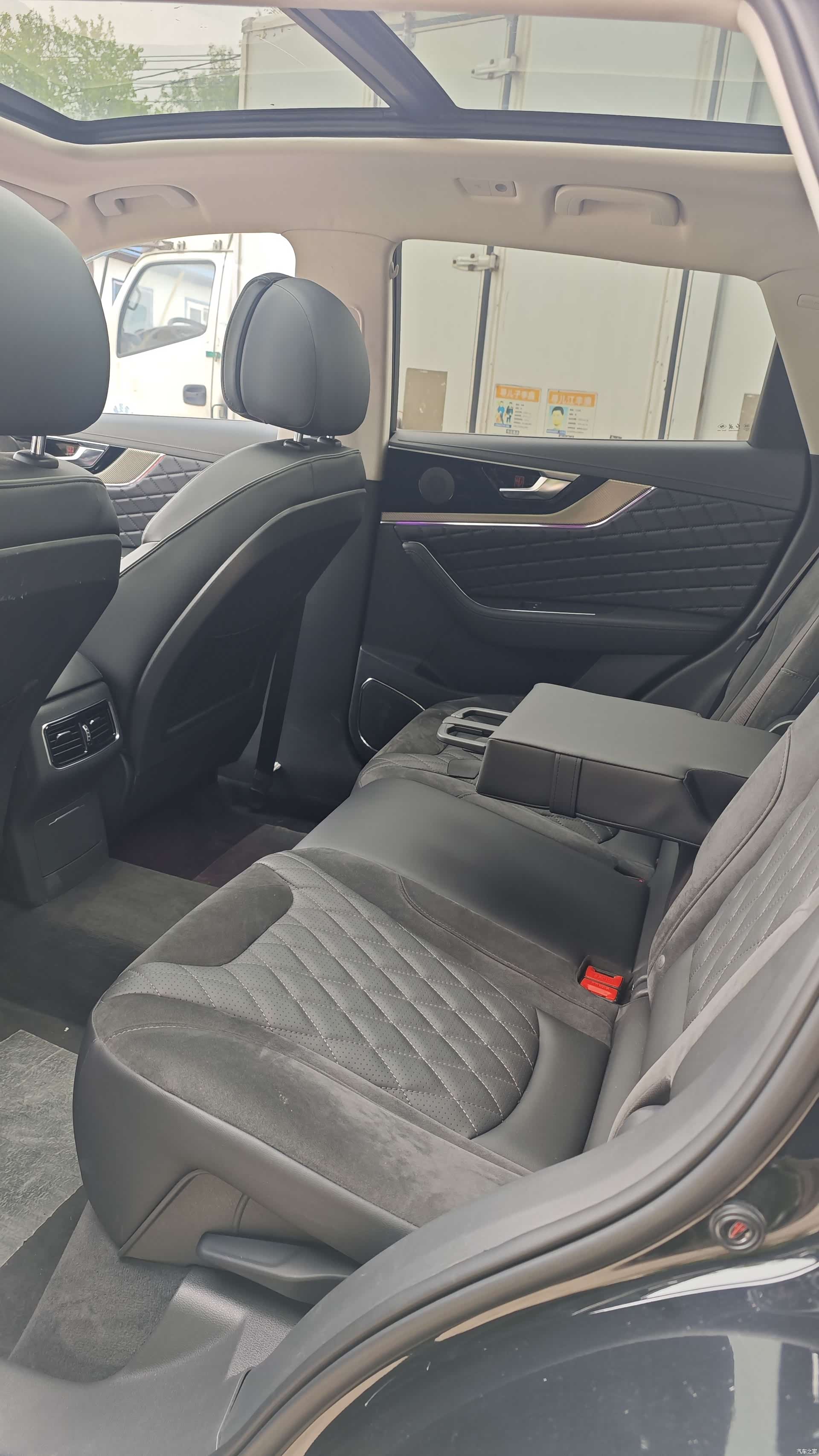 Hongqi HS5, 2021 9