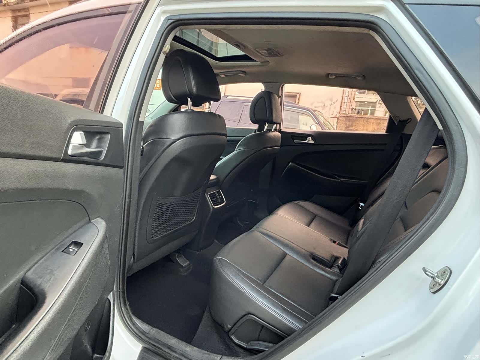 Hyundai Tucson, 2016 10