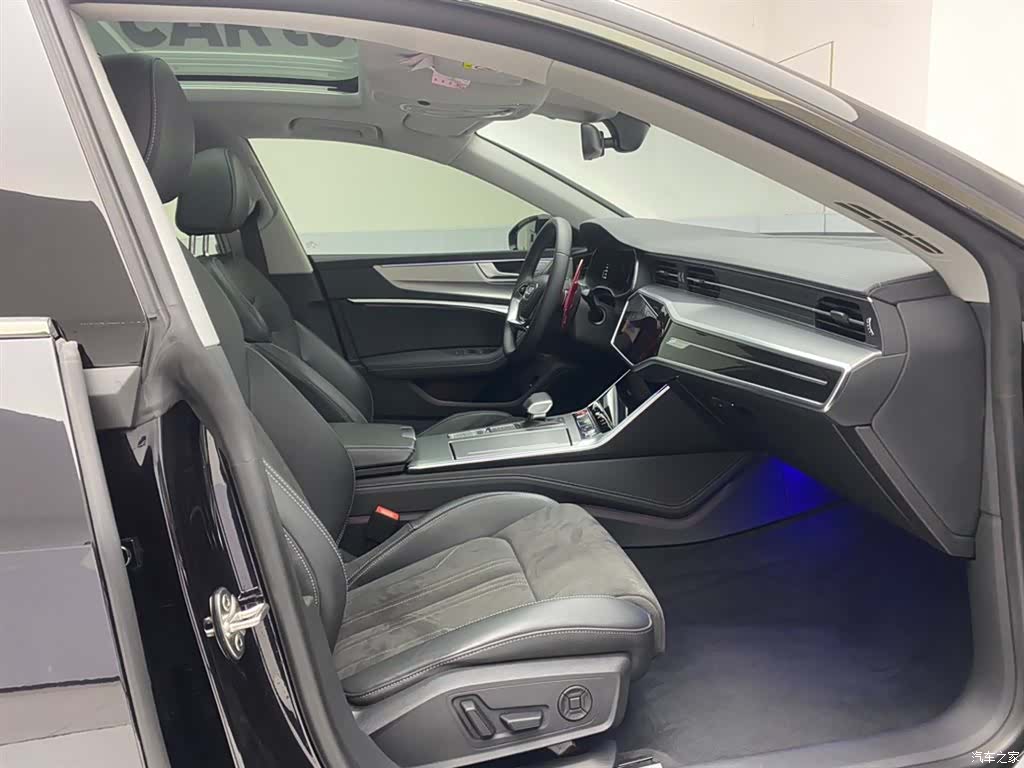 Audi A7L, 2024 18