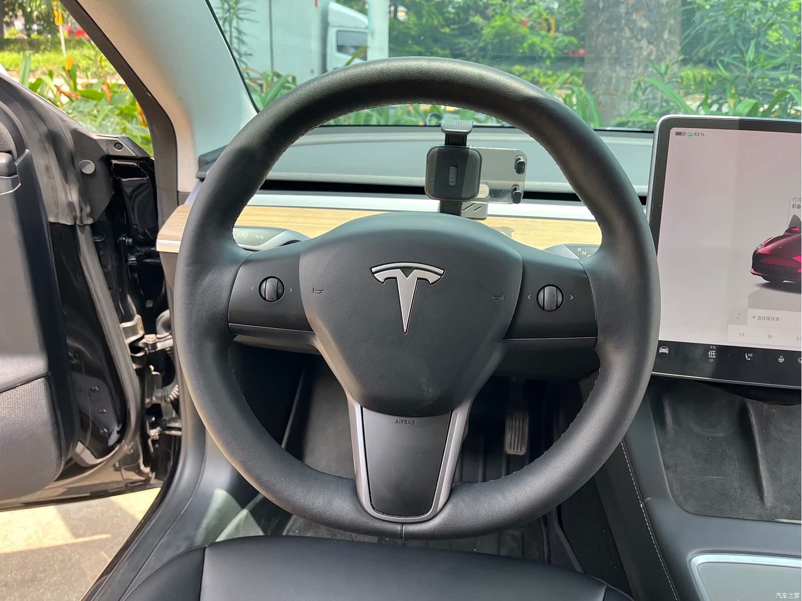 Tesla Model 3, 2023 17