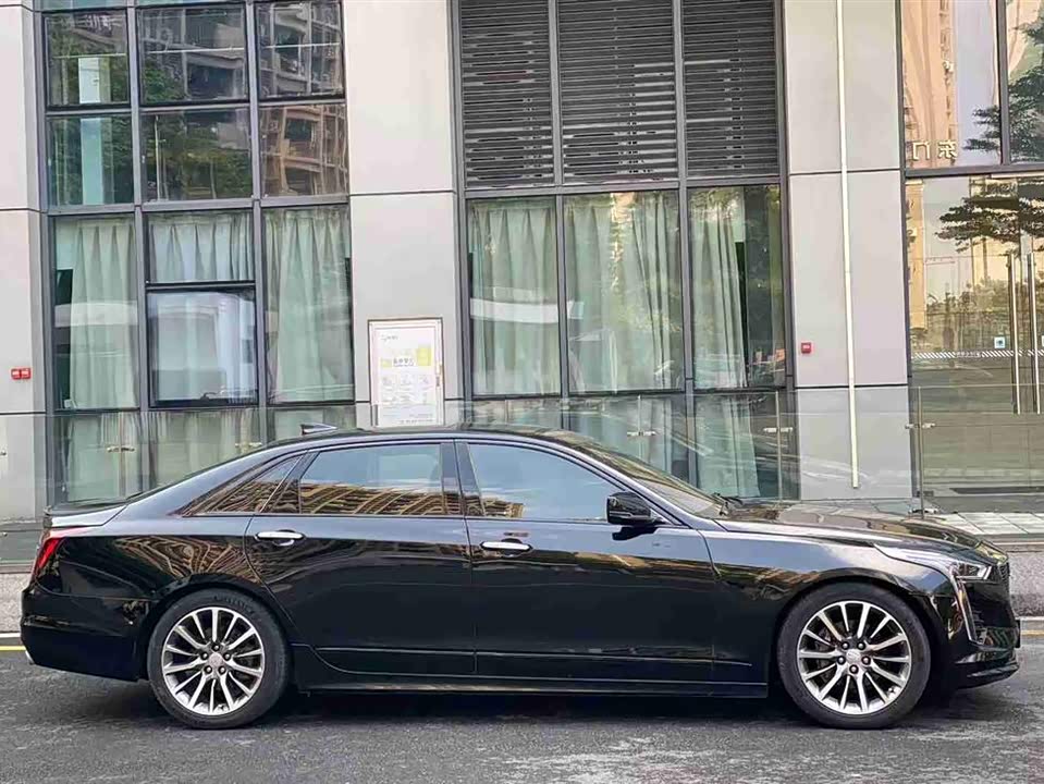Cadillac CT6