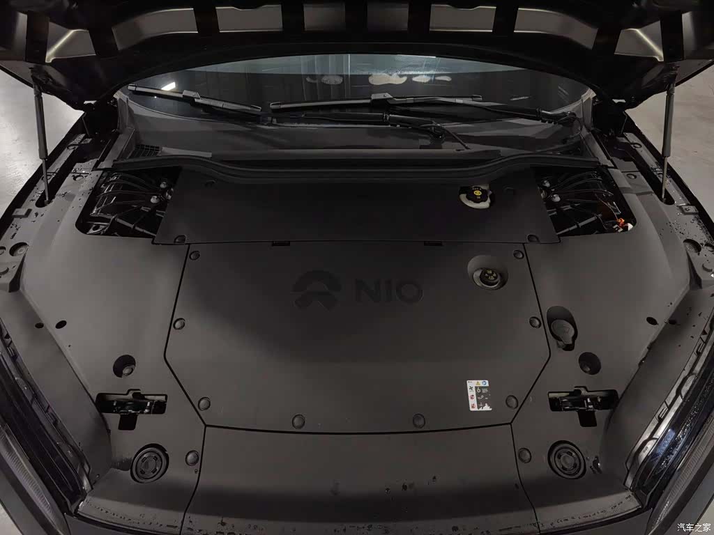 NIO ET5, 2024 6