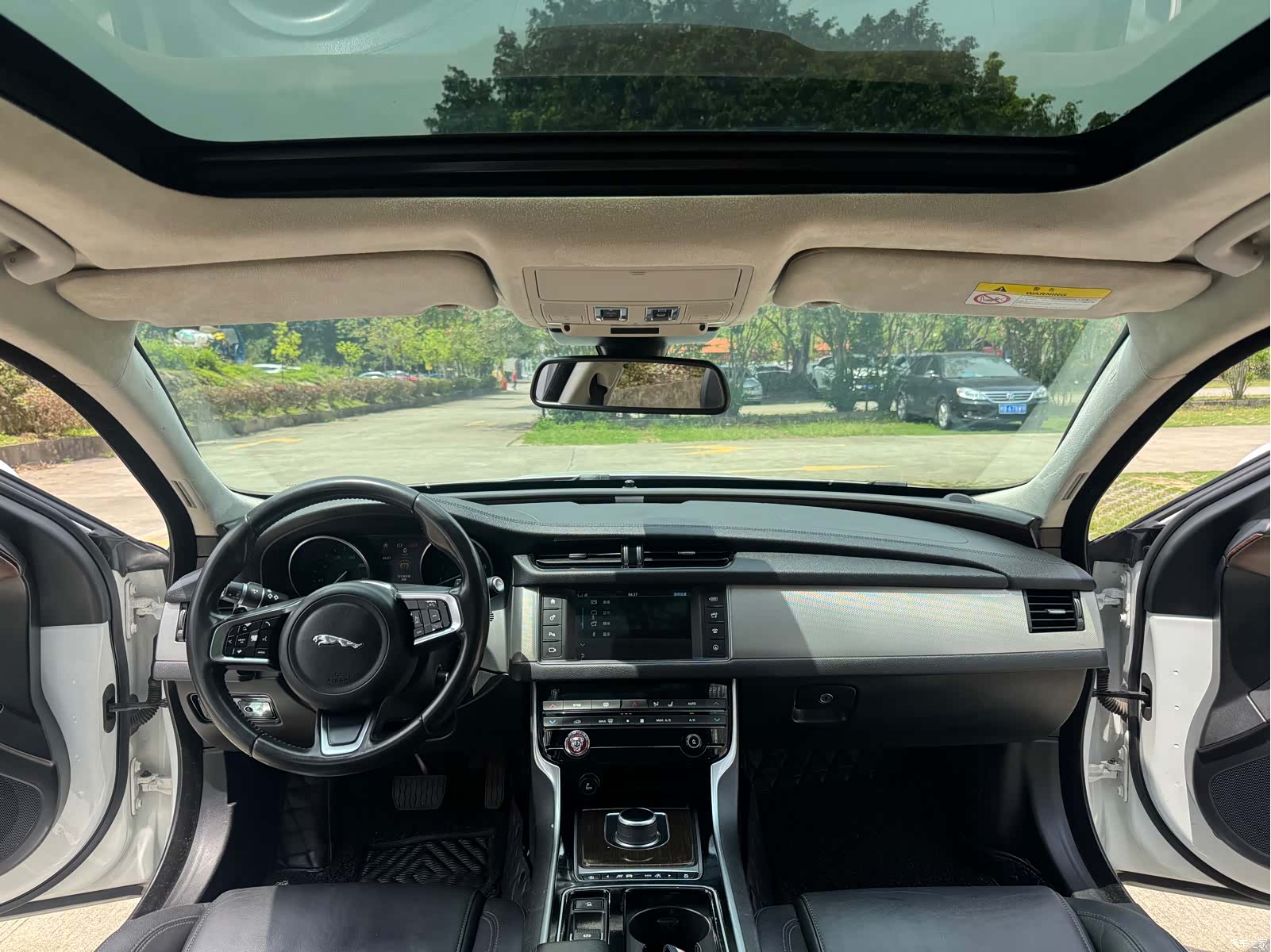 Land Rover XFL, 2017 9