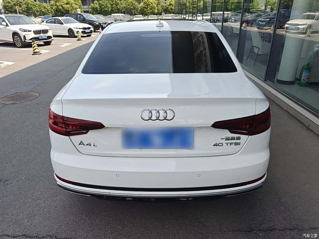 Audi A4L, 2019 6