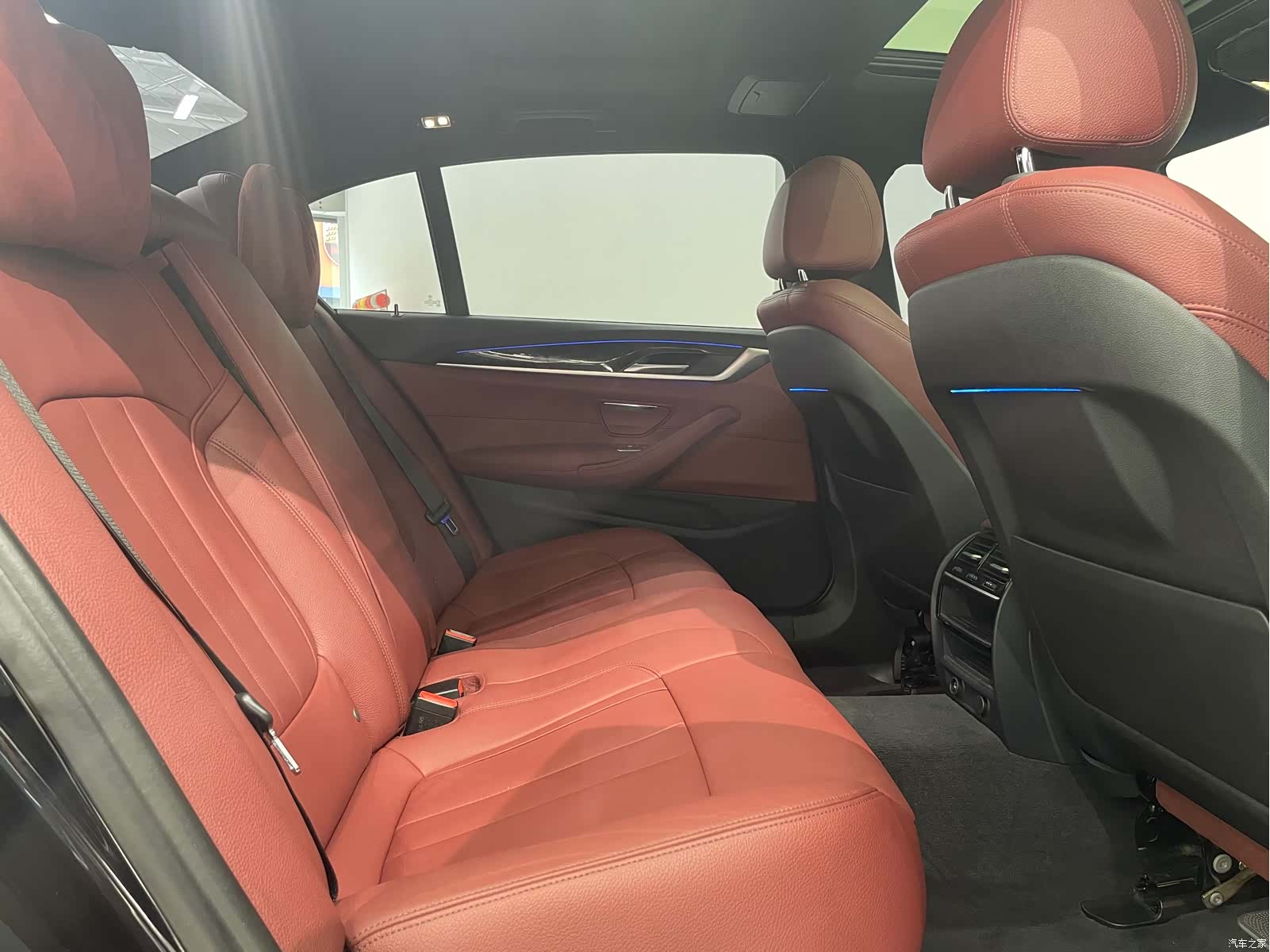 BMW 5 Series, 2018 17