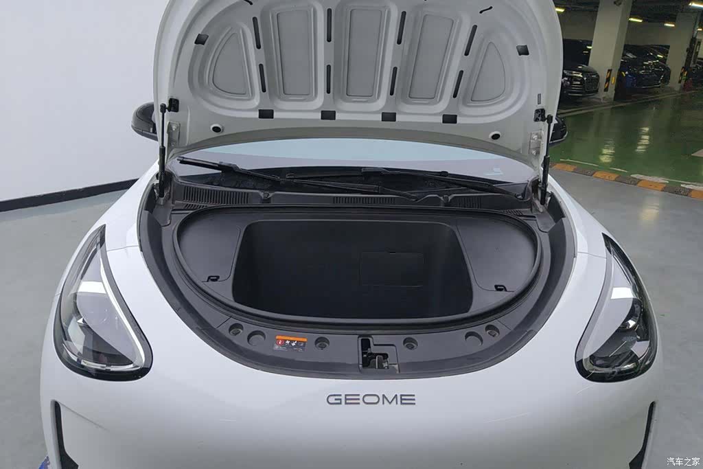 Geely Xingyuan, 2025 10