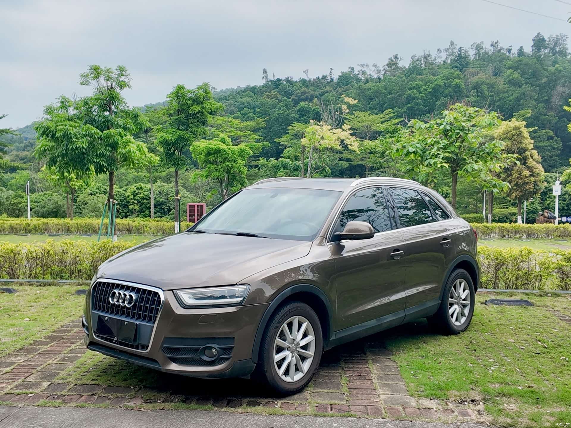 Audi Q3, 2014 1