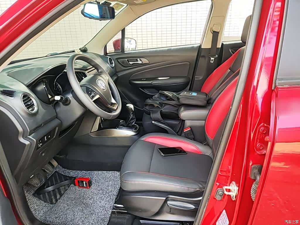 Changan CS15, 2016 15