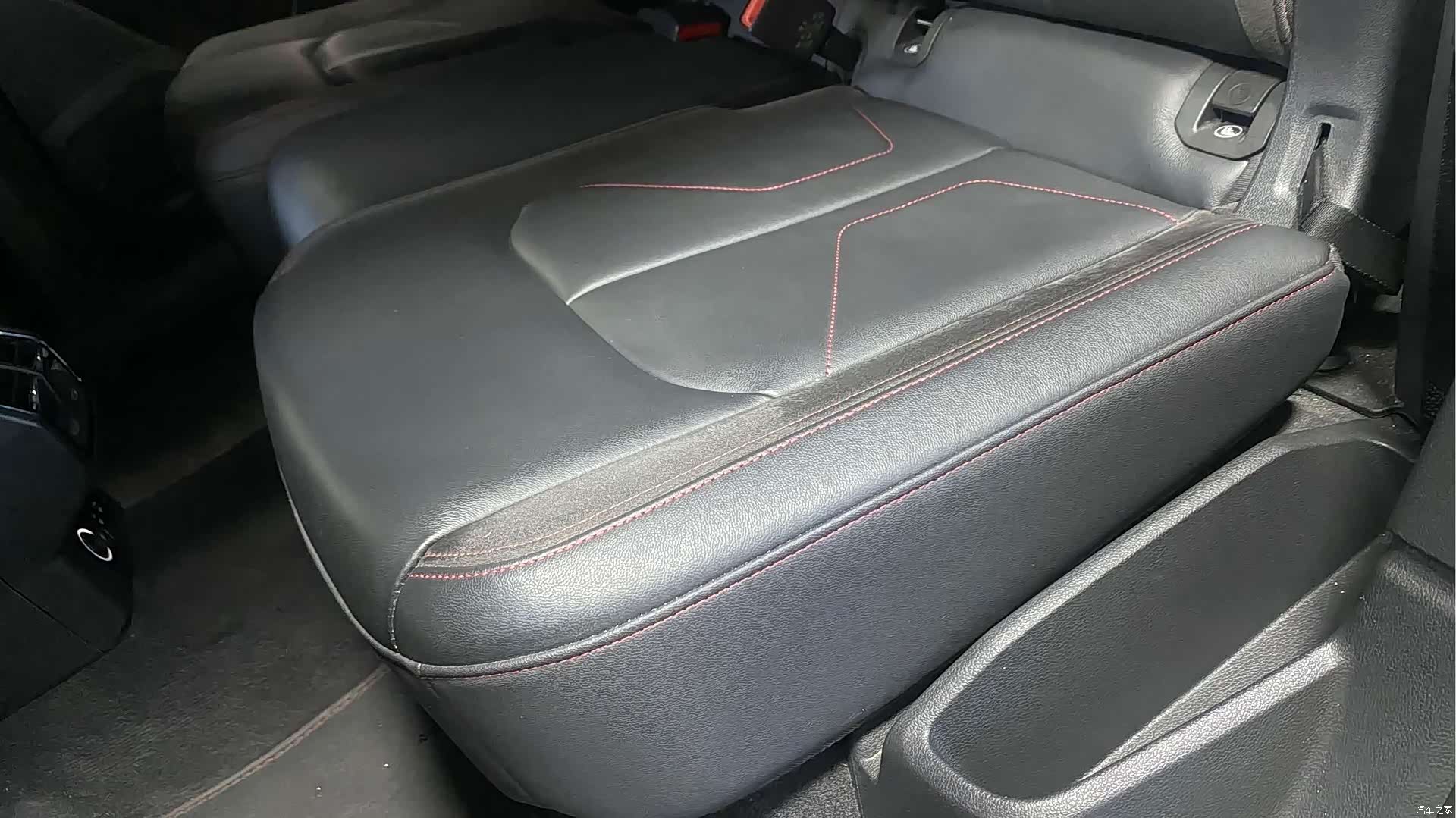 Audi Q3, 2023 12