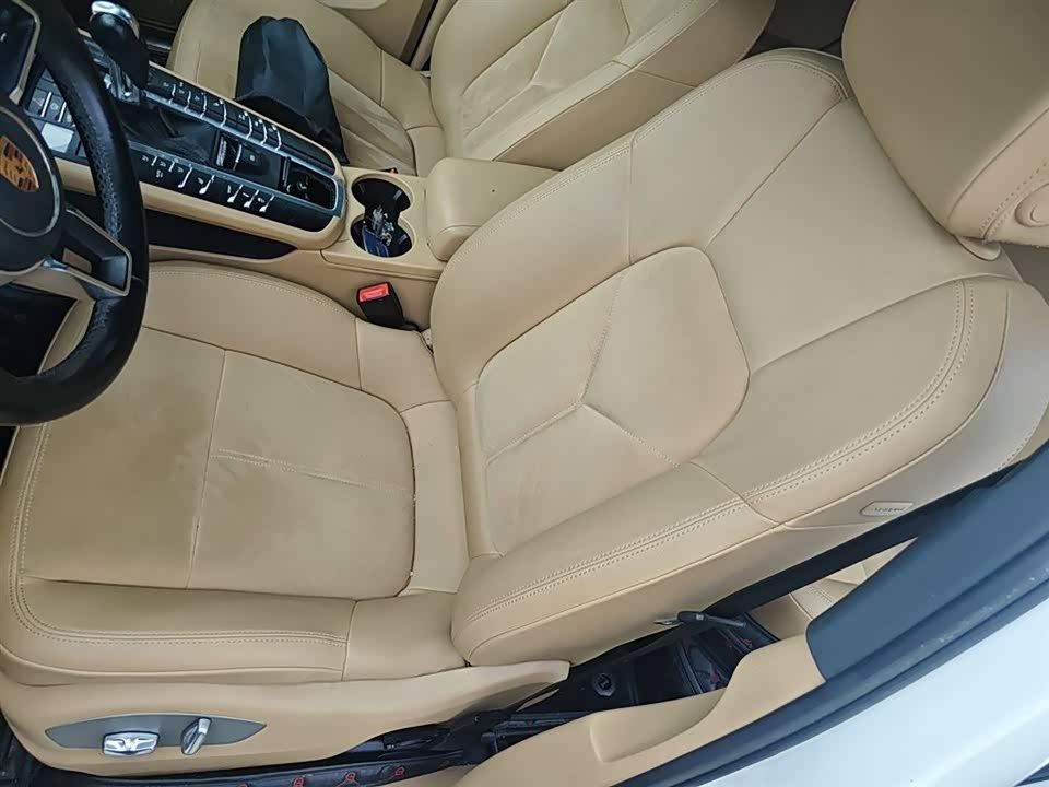 Porsche Macan Porsche Macan