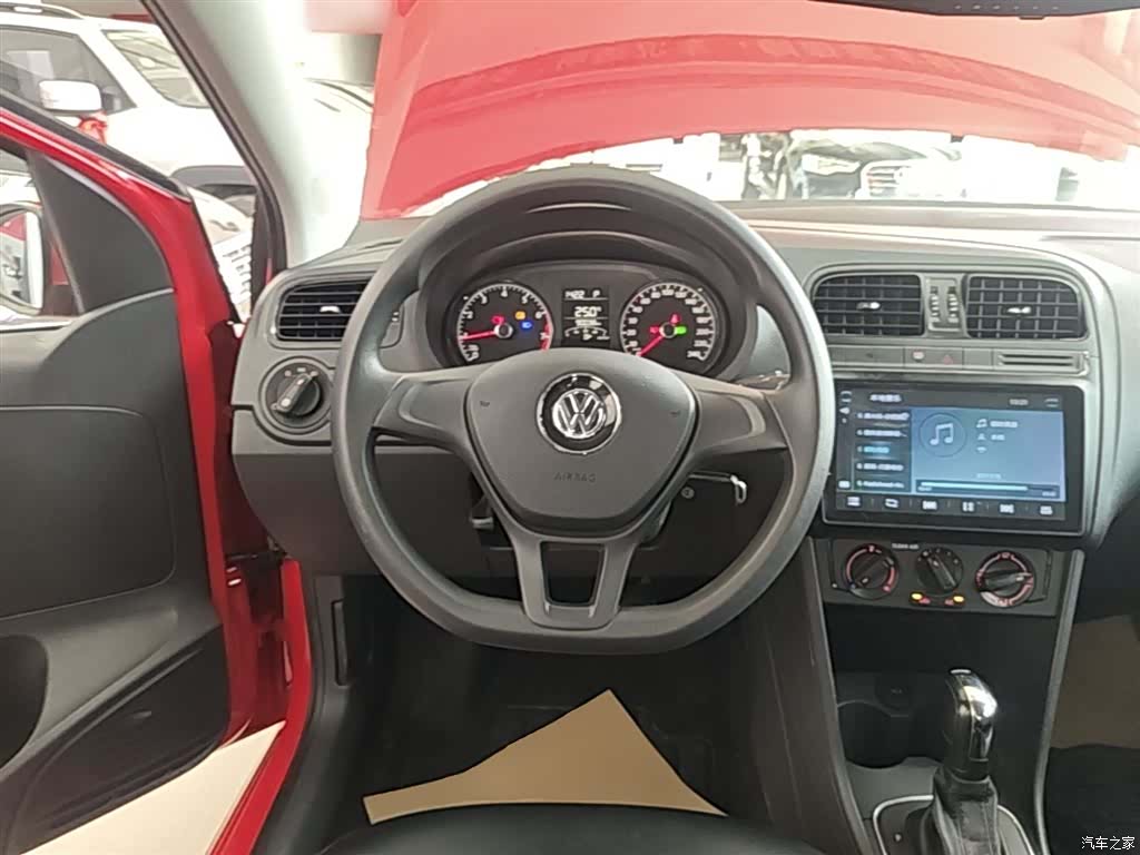 Volkswagen Polo, 2017 11