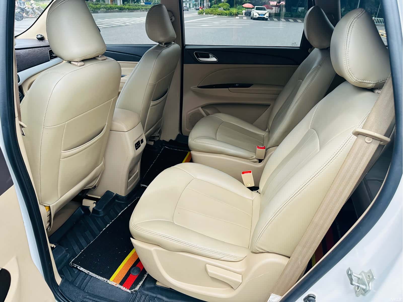 Wuling 730, 2021 8