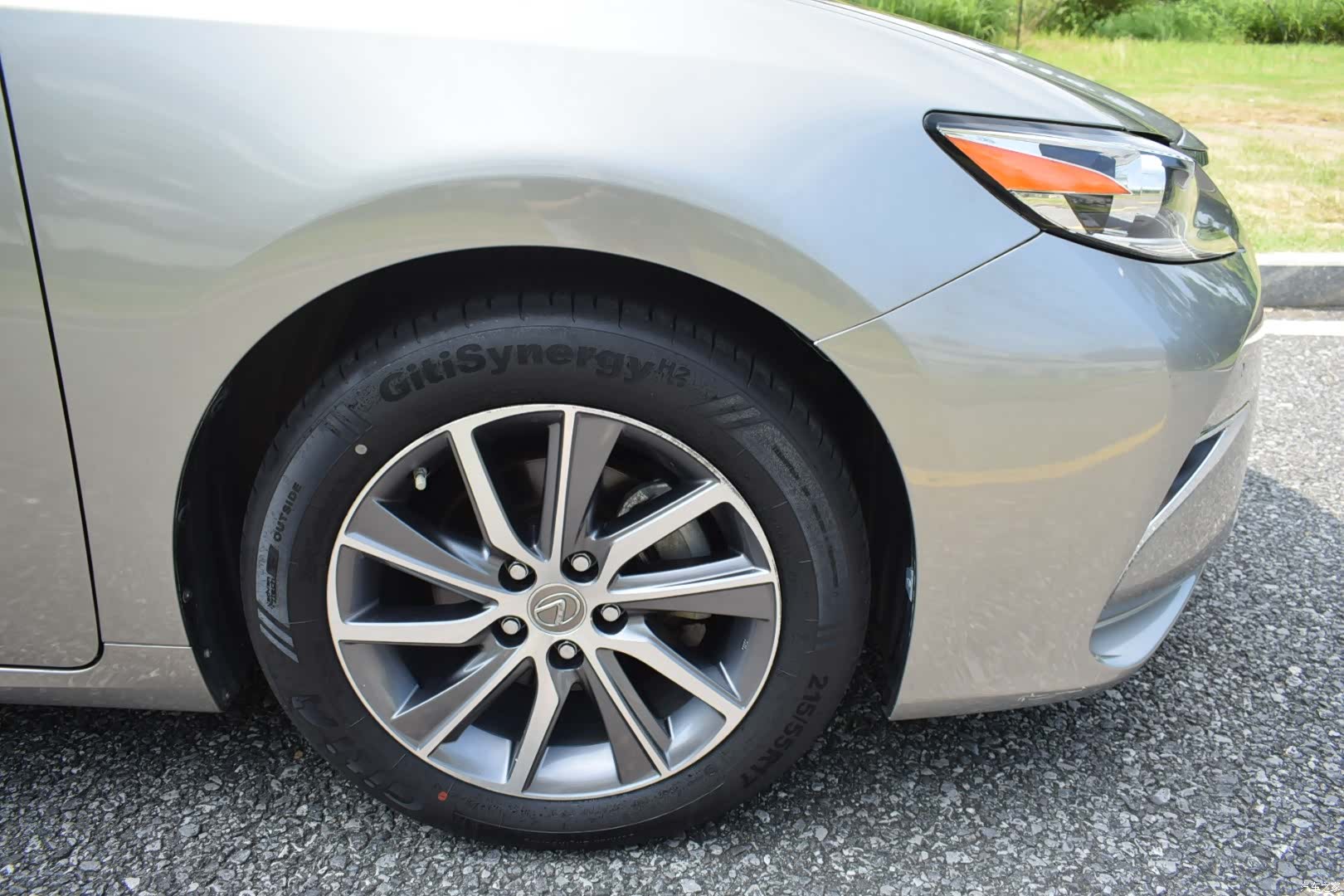 Lexus ES, 2017 8