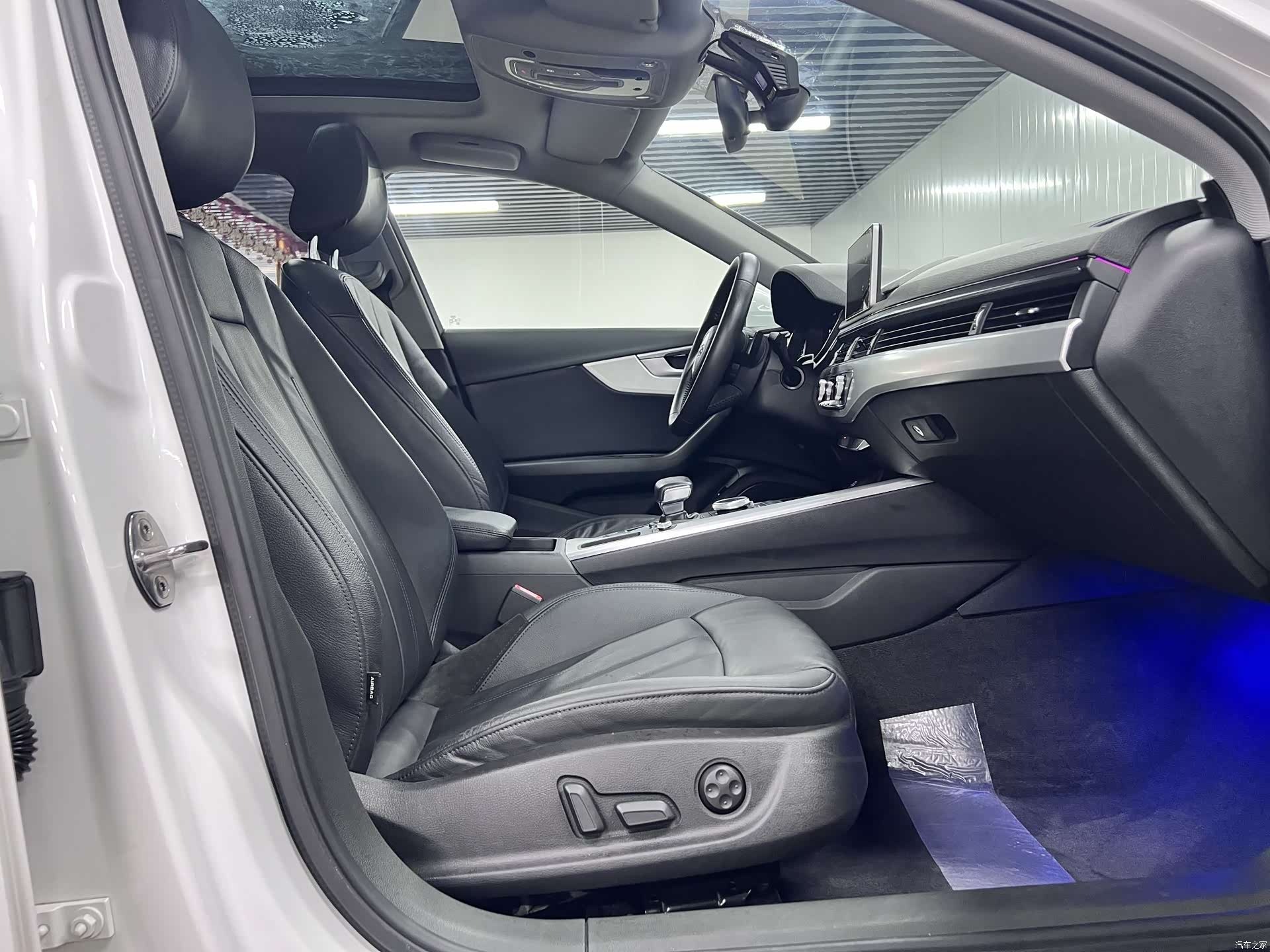 Audi A4L, 2019 9