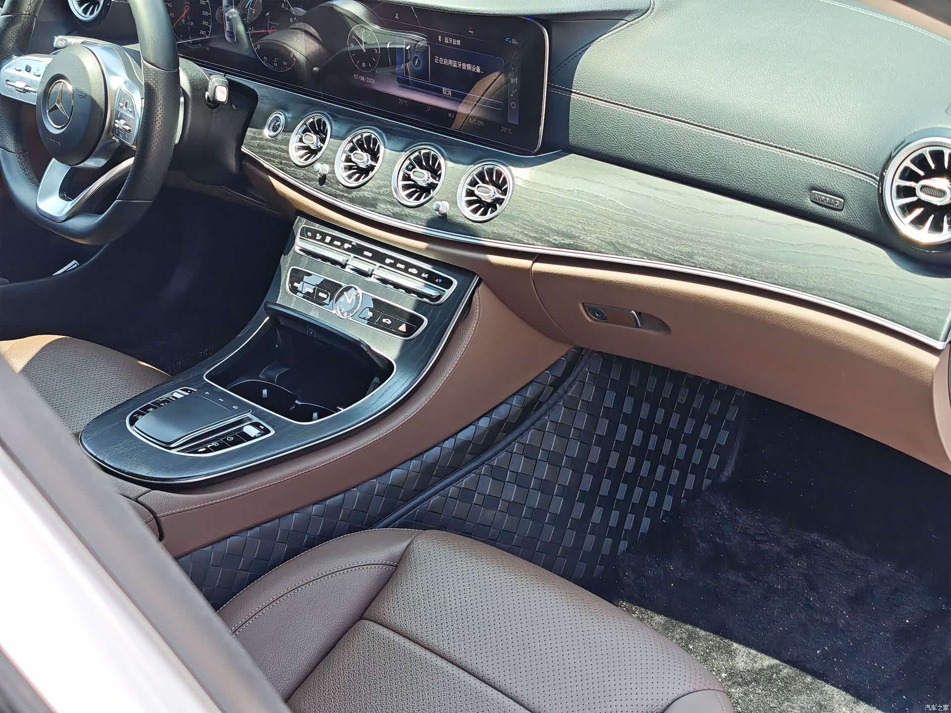 Mercedes-Benz E-Class, 2019 14
