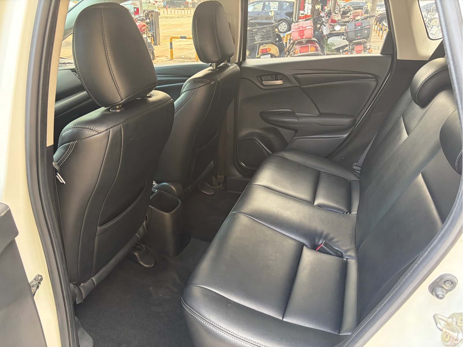 Honda Fit, 2017 все фото