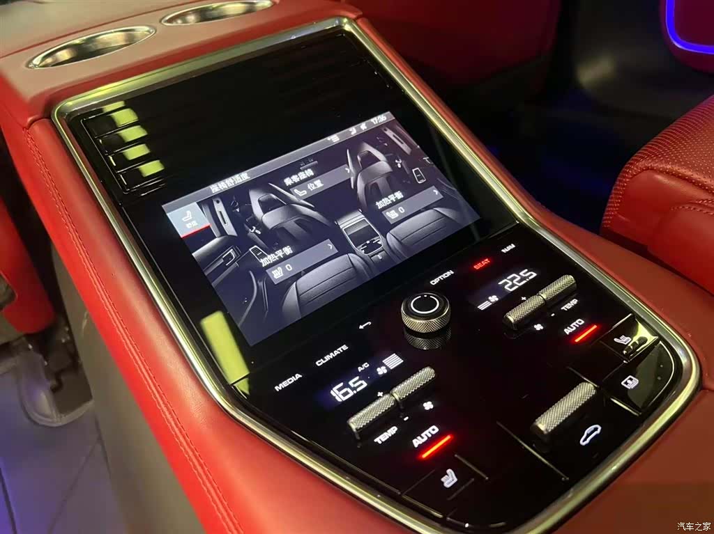 Porsche Panamera, 2023 18