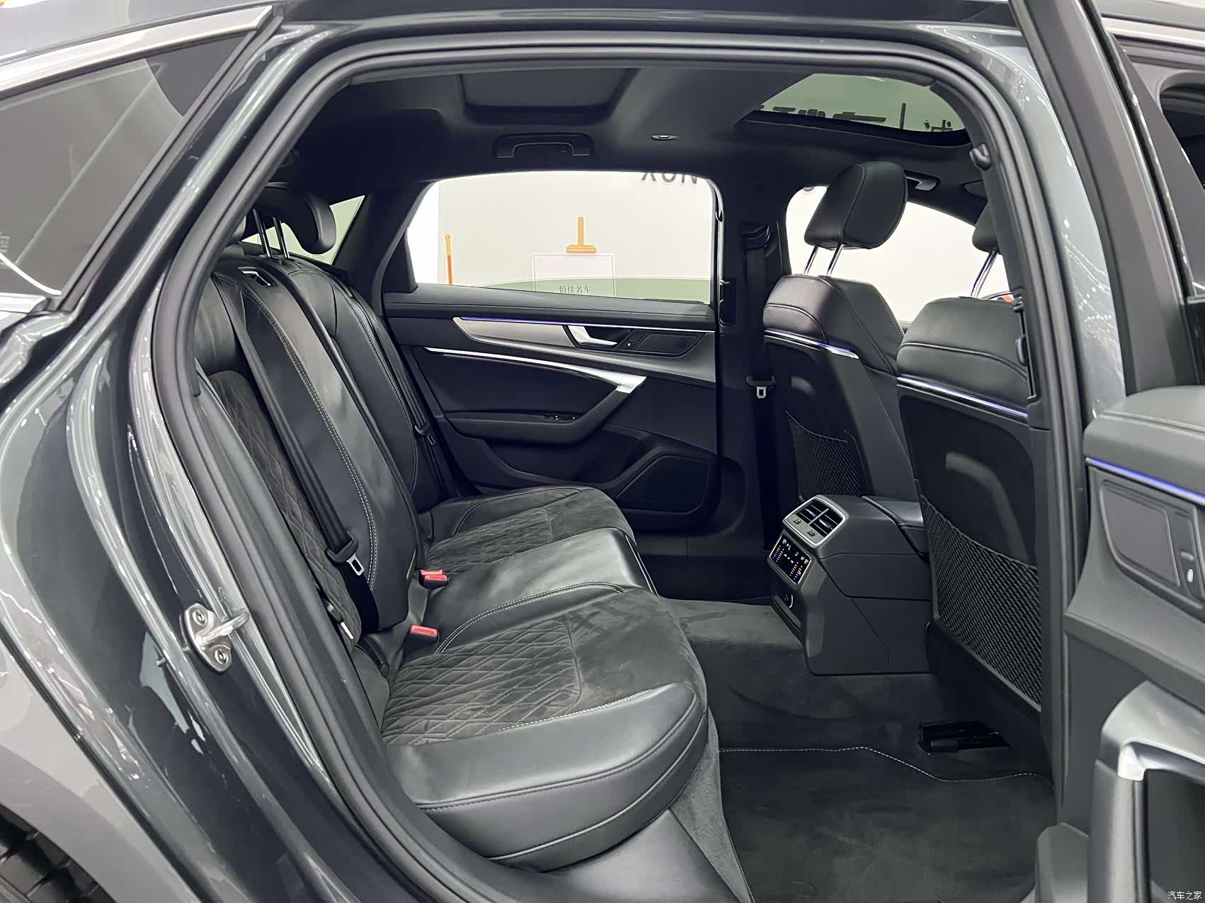 Audi A6L, 2022 10
