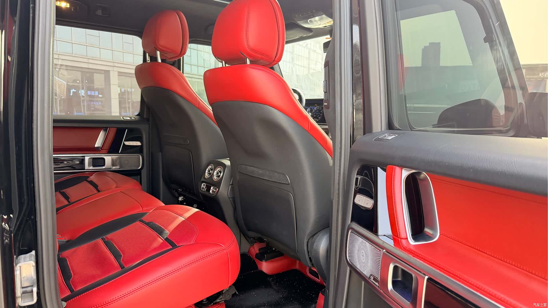 Mercedes-Benz G-Class, 2019 13