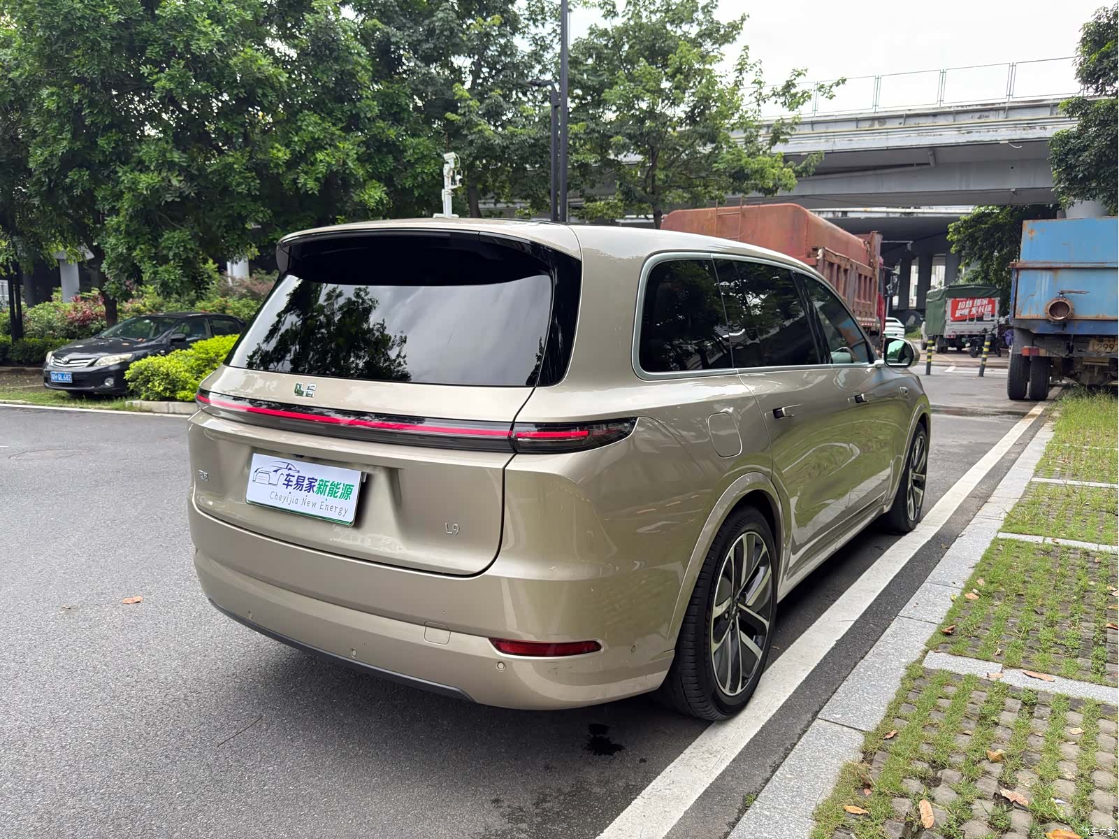 Li Auto L9, 2022 все фото