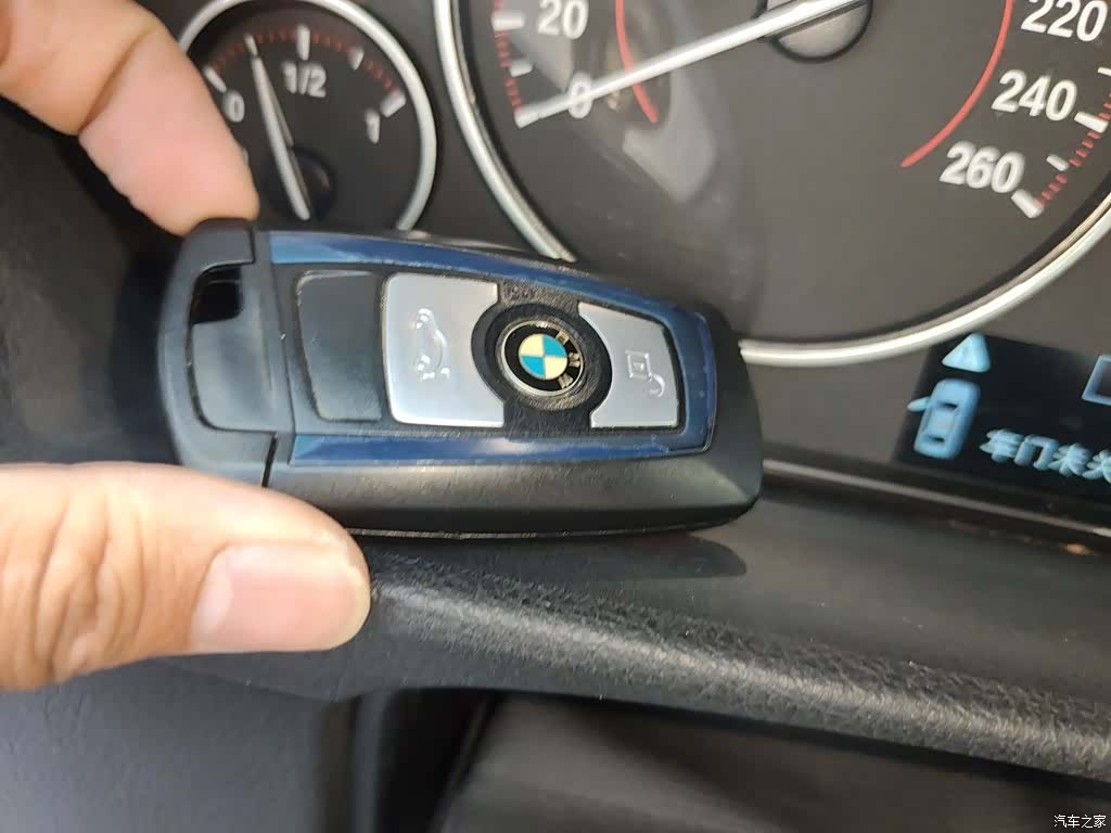 BMW 3 Series, 2016 12