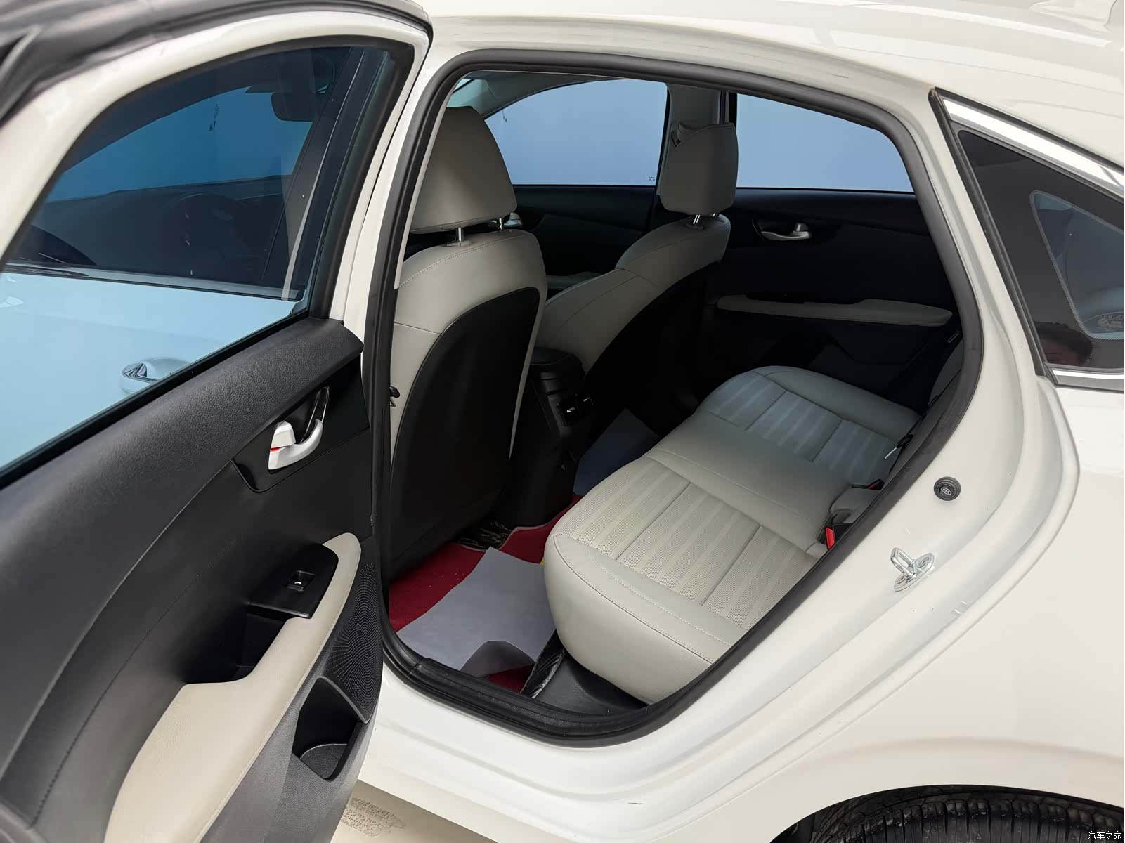 Kia K3, 2023 10