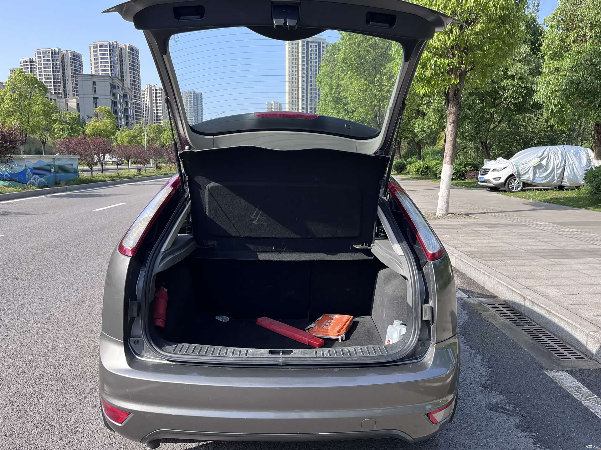 Ford Focus, 2013 19