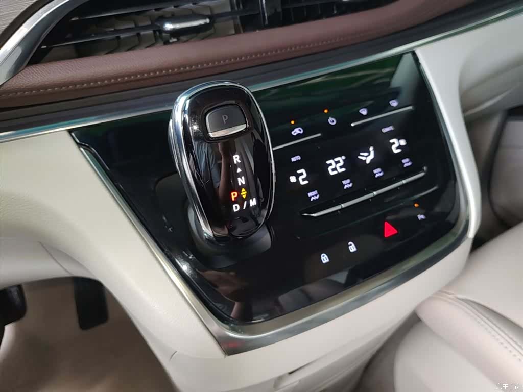 Buick GL8, 2022 13