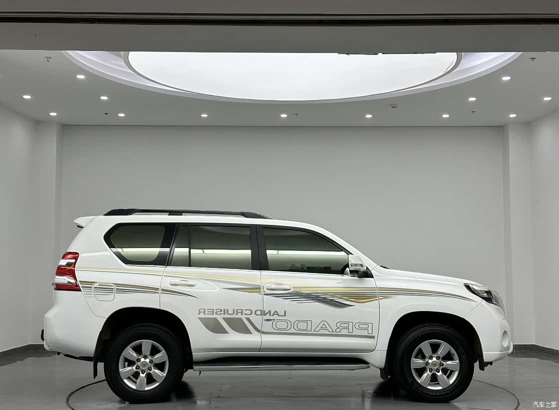 Toyota Prado, 2015 все фото
