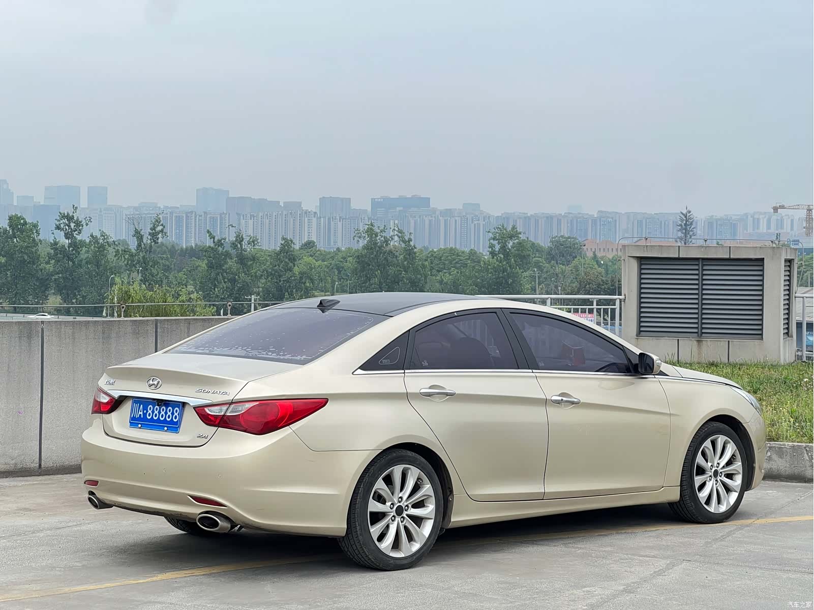 Hyundai Sonata, 2012 9