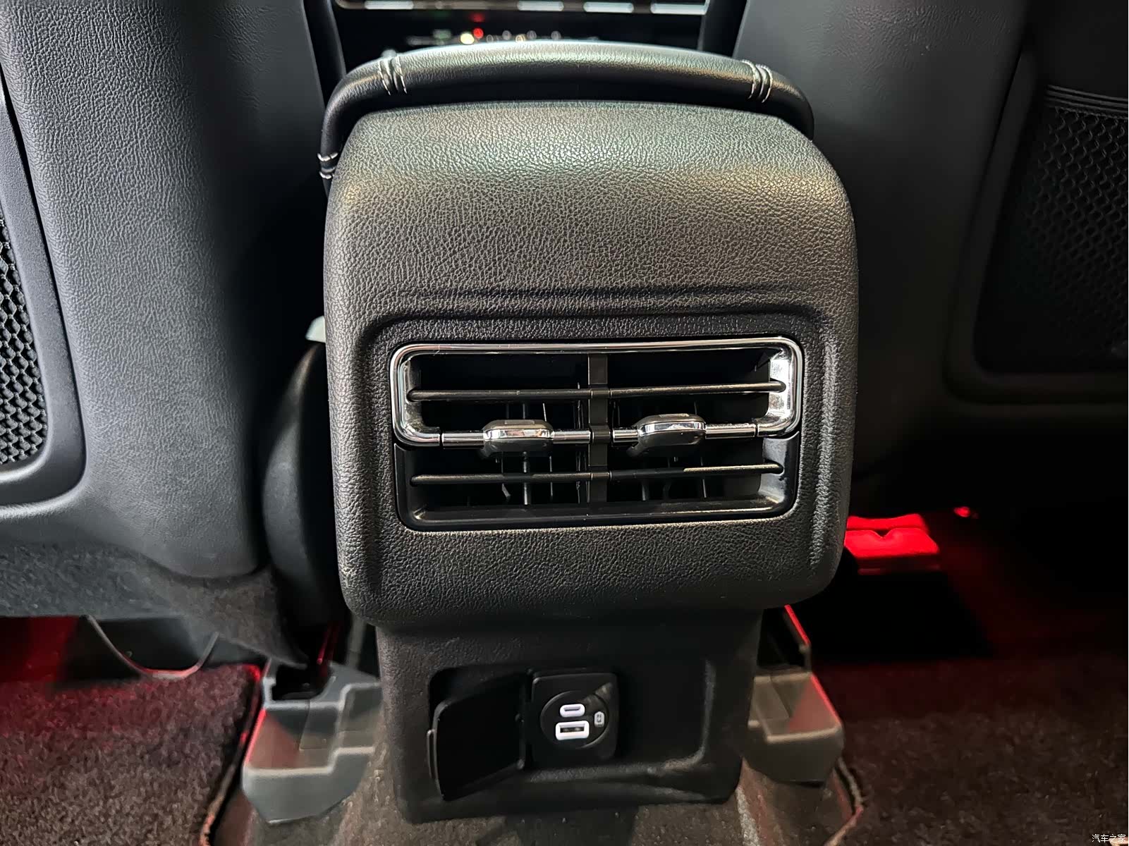 Lincoln Corsair, 2021 20