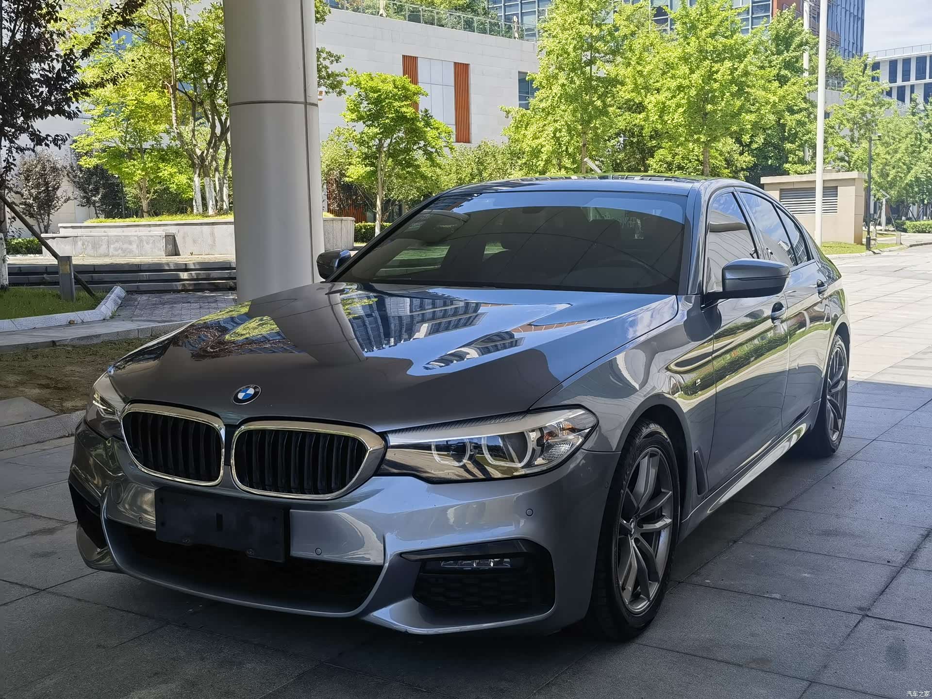 BMW 5 Series, 2019 1