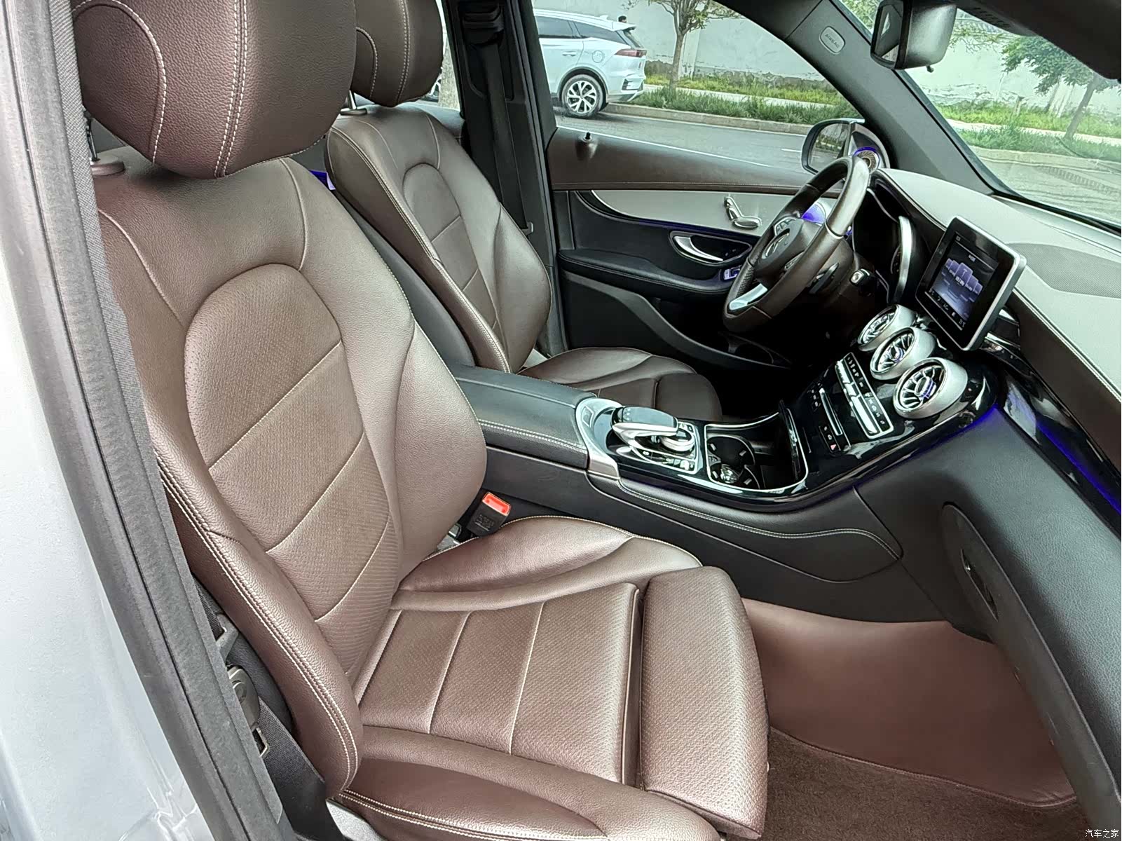 Mercedes-Benz GLC, 2016 11