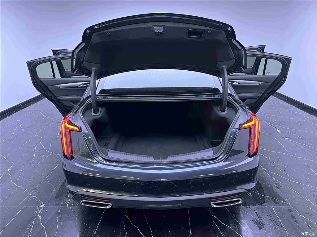 Cadillac CT5, 2022 7