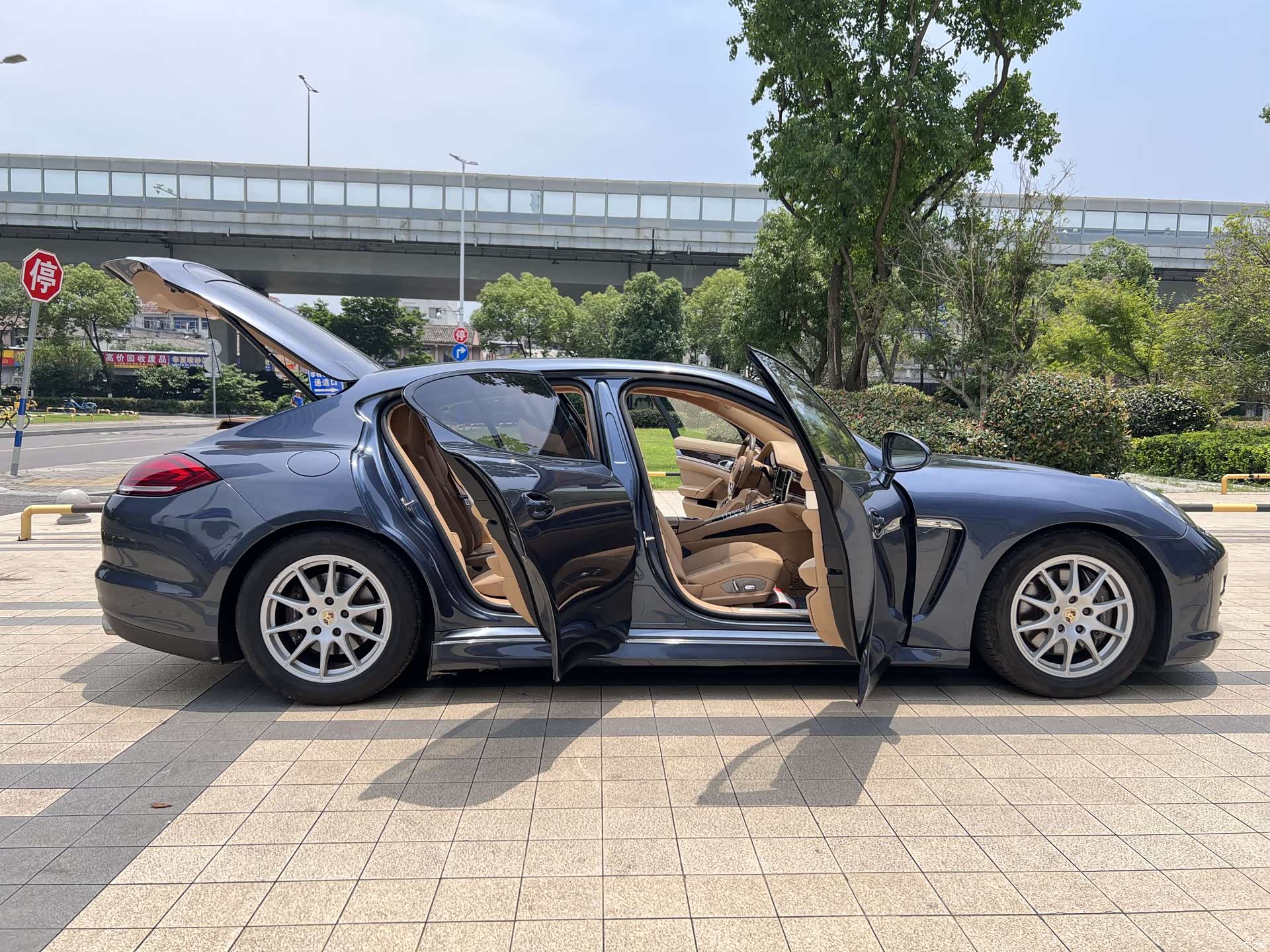 Porsche Panamera, 2011 все фото