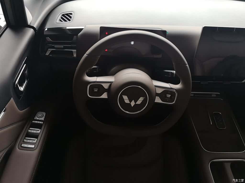 Wuling 730, 2025 11